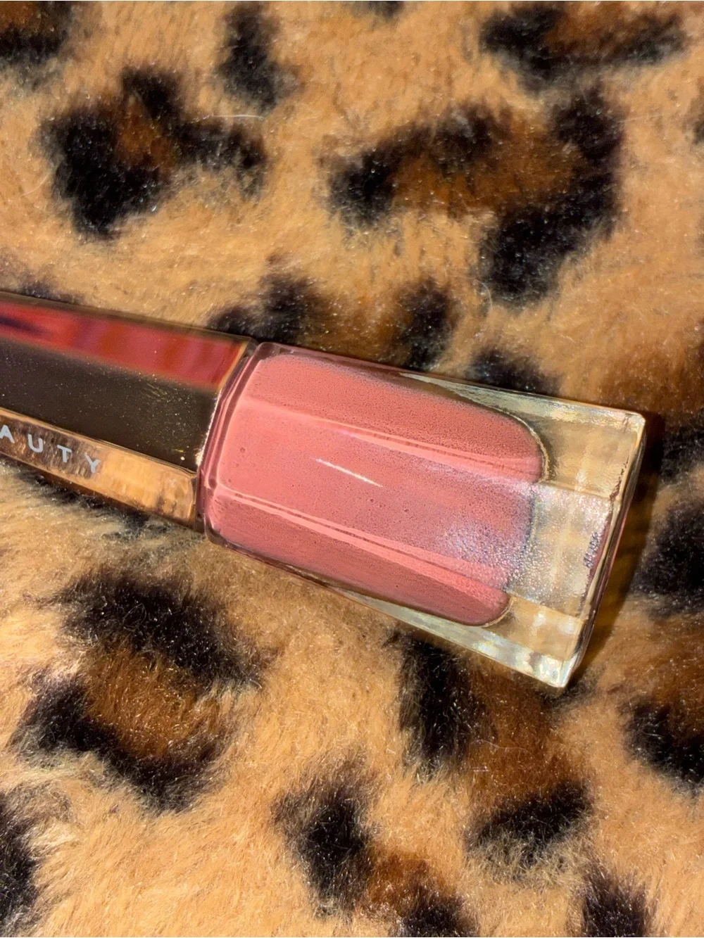 Fenty Beauty “Uncuffed” Stunna Lip Paint Liquid Lipstick